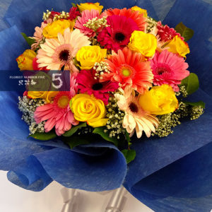 Bouquet of Roses & Daisies 玫瑰非洲菊花束