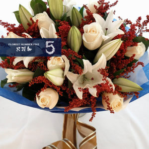 White Roses & Lily Bouquet 香檳玫瑰&白色百合花束