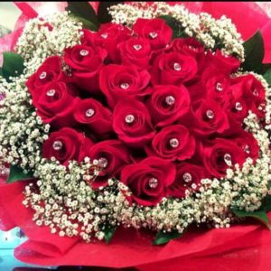 33 stems Classic Red Roses Bouquet - 33朵三生三世紅玫瑰花束